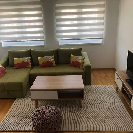 Apartman Star * توزلا
