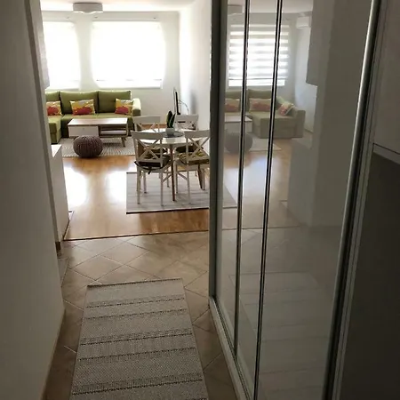 Apartman Star شقة *